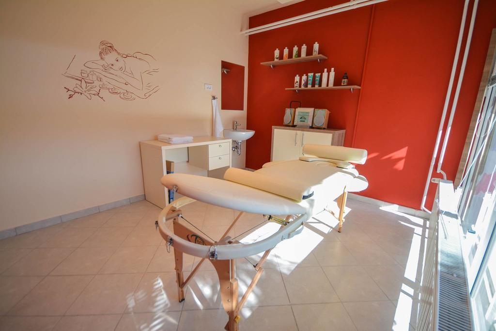Hostel Studentski Centar Mostar Luaran gambar